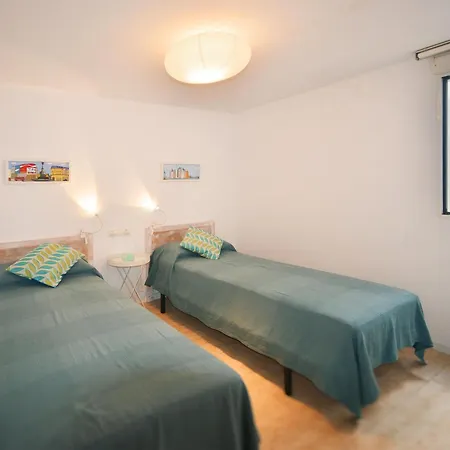 Apartment Apartamento San Antonio De Calonge, 3 Dormitorios, 5 Personas - Es-329-16